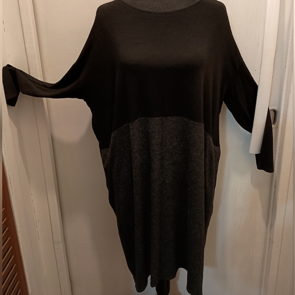 Eileen Fisher, Chic Sweater Dress. Size Petite large - Picture 1 of 5